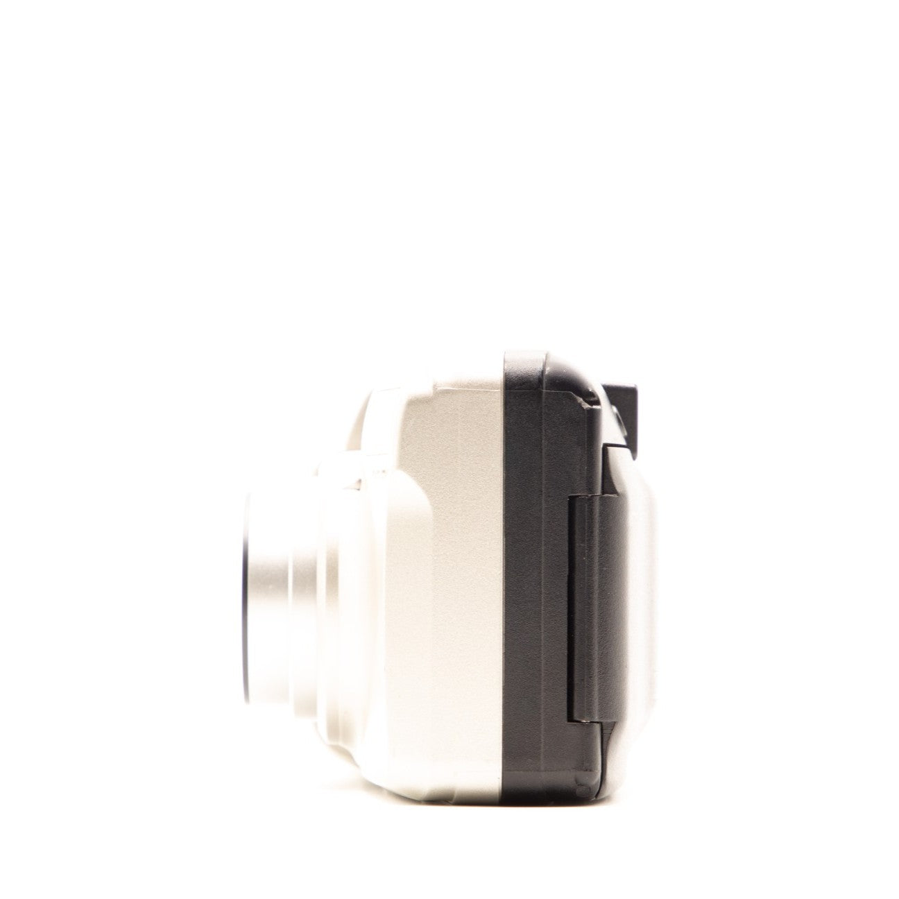 Olympus SuperZoom 105G 35mm Point-and-Shoot Film Camera